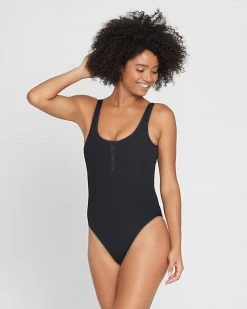 L*Space Womens Ribbed Float On One Piece Swimsuit