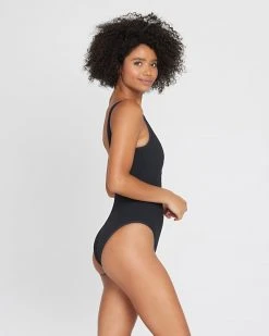 L*Space Womens Ribbed Float On One Piece Swimsuit