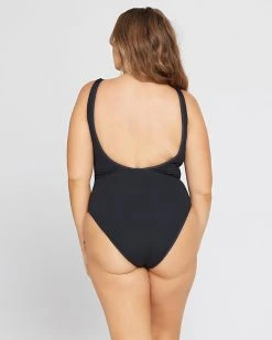 L*Space Womens Ribbed Float On One Piece Swimsuit