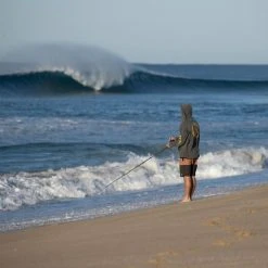 Salty Crew Mens Beacons 18