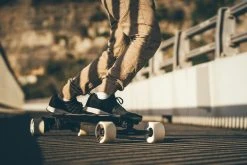 Evolve Skateboards GTR Carbon Street Electric Skateboard