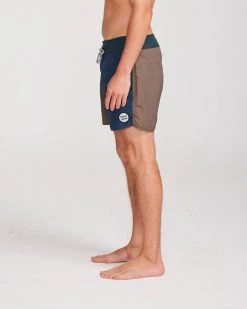 Critical Slide Mens First Point 15