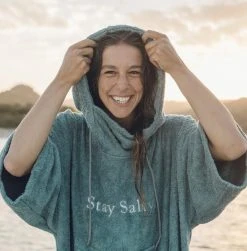 Manera Bamboo Changing Poncho 19 Manera Bamboo Changing Poncho