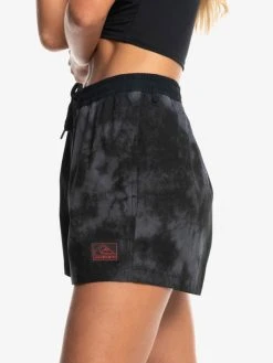 Stranger Things X Quiksilver Upside Down Volleys 9 Stranger Things X Quiksilver Upside Down Volleys