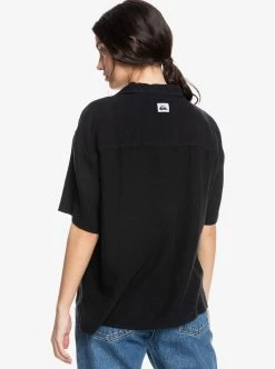 Quiksilver Surf Camp Amphibian S/S Shirt Womens 8 Quiksilver Surf Camp Amphibian S/S Shirt Womens