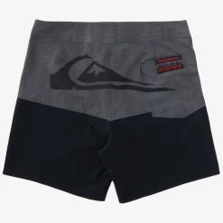 Stranger Things X Quiksilver Butt Logo 1986 17" Boardshorts 21 Stranger Things X Quiksilver Butt Logo 1986 17