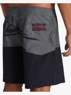 Stranger Things X Quiksilver Butt Logo 1986 17" Boardshorts 25 Stranger Things X Quiksilver Butt Logo 1986 17