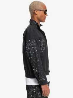 Stranger Things X Quiksilver Upside Down Jacket 20 Stranger Things X Quiksilver Upside Down Jacket