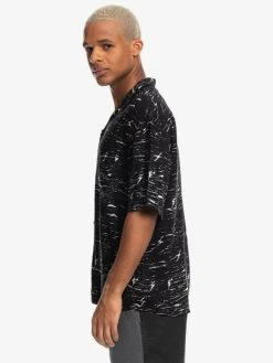 Stranger Things X Quiksilver Veinscose S/S Shirt Mens
