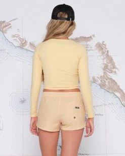 Salty Crew Find Refuge Rashguard