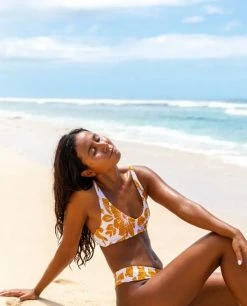 Rip Curl Azalea Shirred Long Line Tri Swim Top Womens