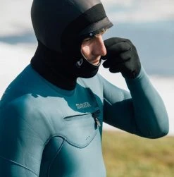 Manera Magma 2.5mm Surf Hood Mens