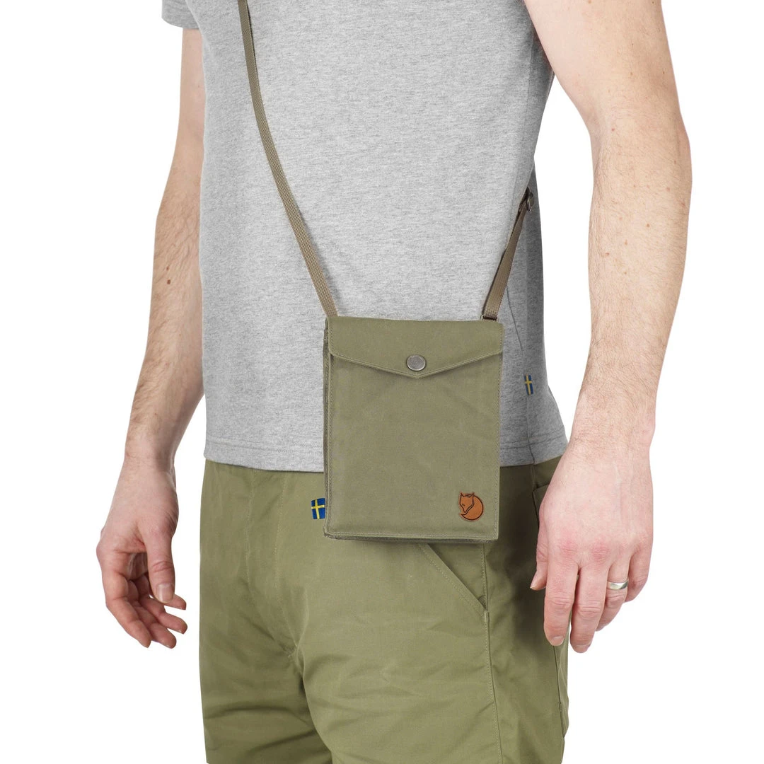 Fjallraven Pocket Shoulder Bag 4 Fjallraven Pocket Shoulder Bag