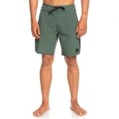 Quiksilver Surfsilk Arch 18" Boardshorts Mens