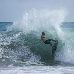 Salty Crew Westerly 19