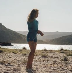 Manera Women's Seafarer 3/2mm Chest Zip Long Sleeve Springsuit